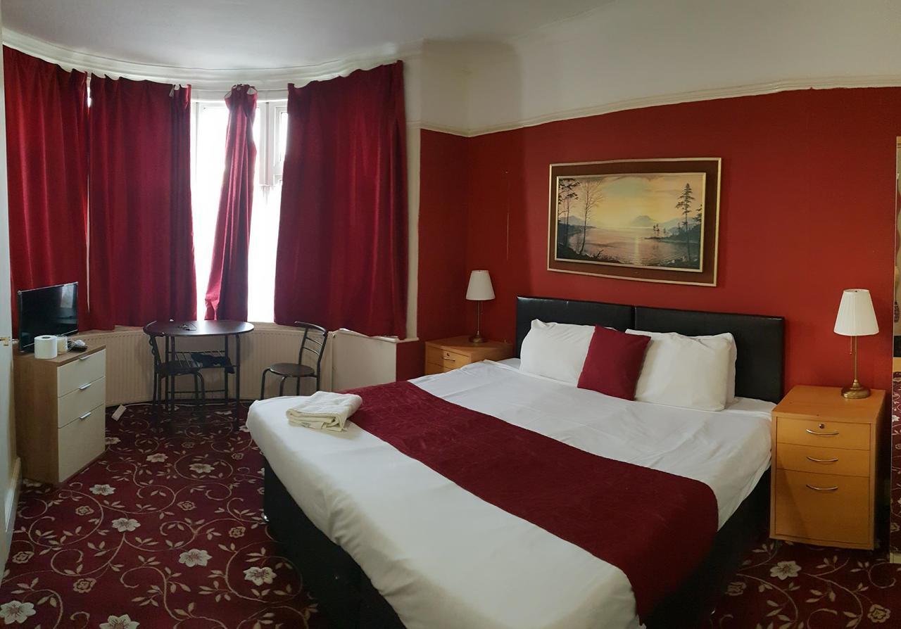 Harrow Bed & Breakfast Гарроу Екстер'єр фото