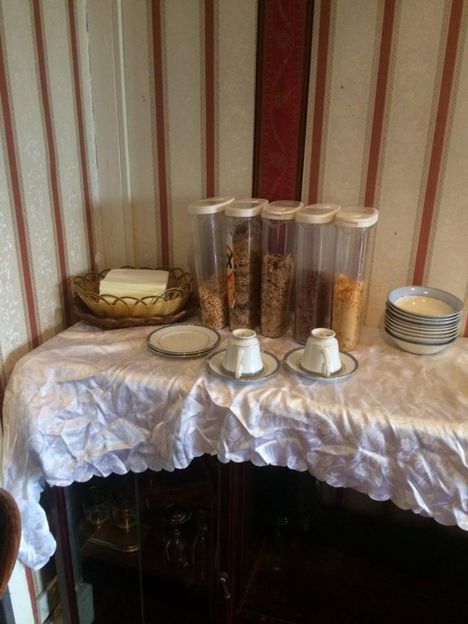 Harrow Bed & Breakfast Гарроу Екстер'єр фото